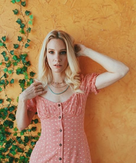 Heather Morris nus star du porno image