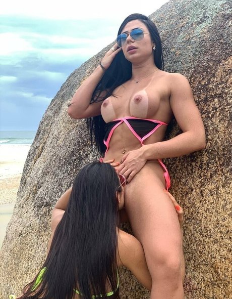 Indianara Jung actrice de nus photo