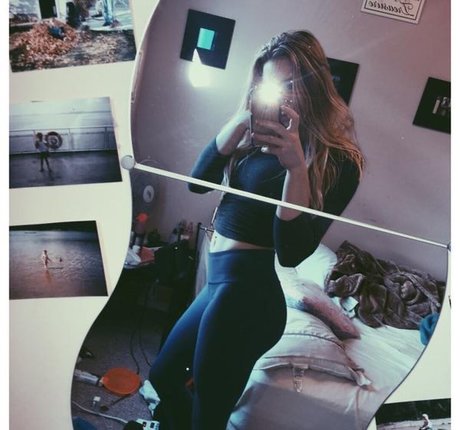 Taylor Flewin actriz de alta definición archivo