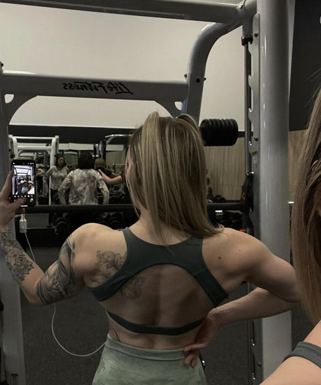 Taylor Flewin étoile magnifique galerie