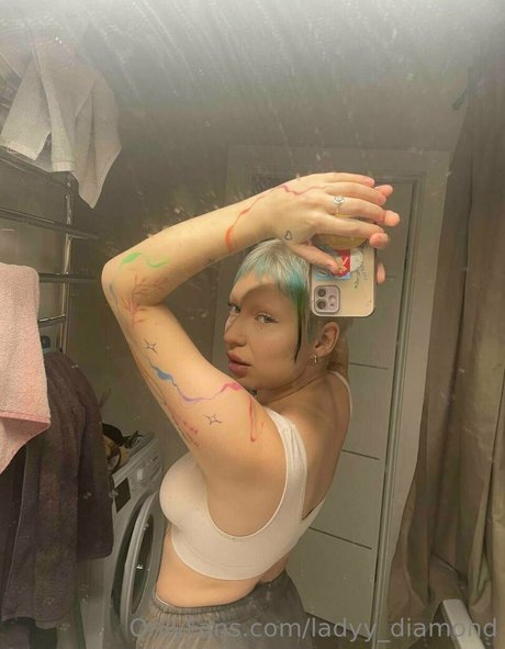 ladyy diamond modèle des photos