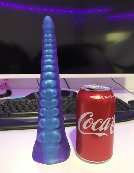 kinkynyrafree Miniature