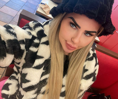 missninavip star du porno en haute qualité photos