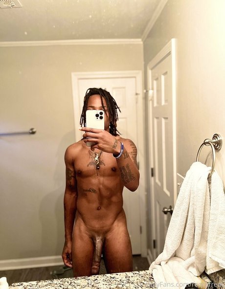 reqthfreak naked star archive