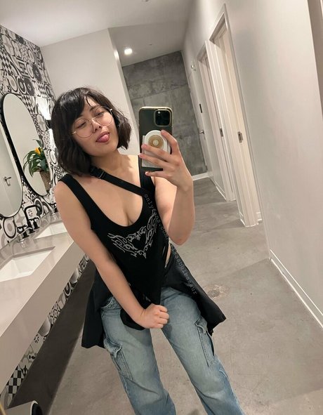 Erikasbulbasaur star nudes pictures