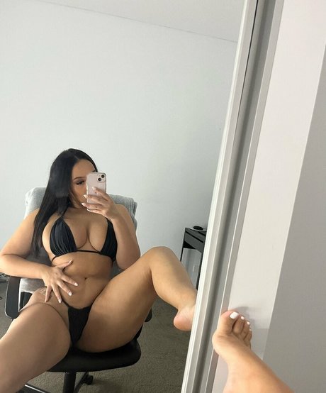 liv 742 beautiful pornstar image