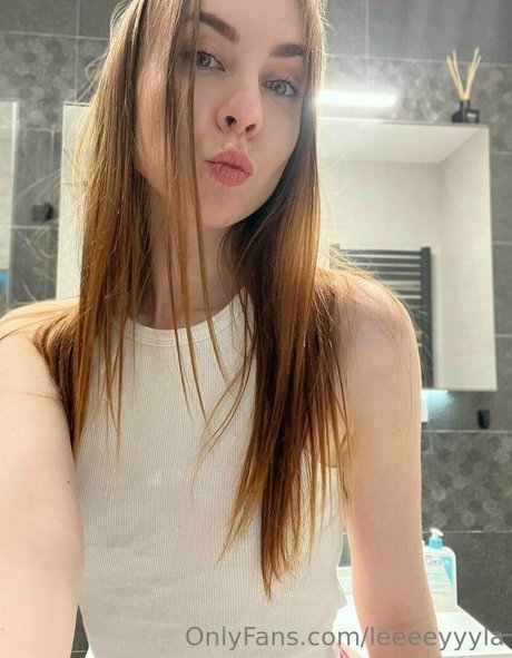 leeeeyyyla pornographic actress pics