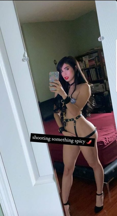 Lil Lady Dee actriz atractiva imagen