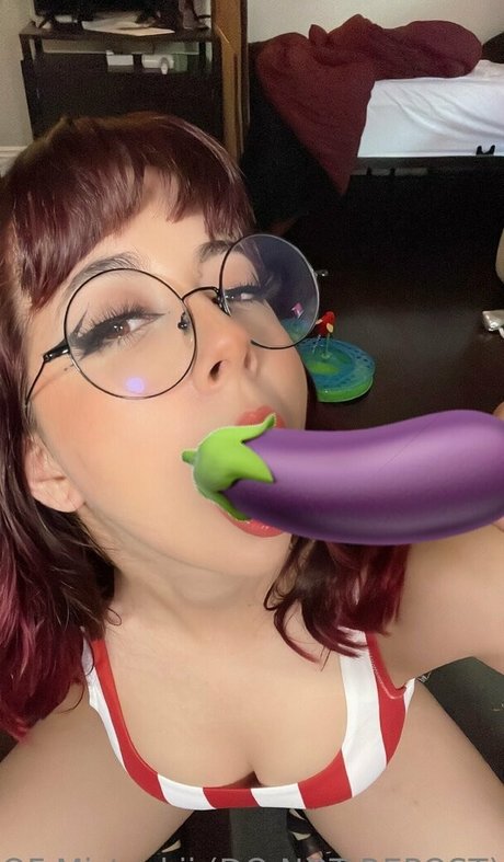 Mistsukii modelo libre galería