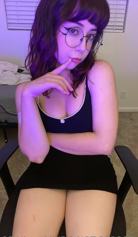 Mistsukii nude actress images