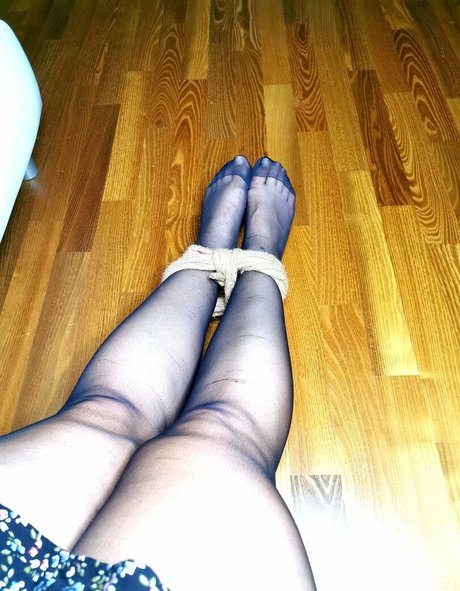 nylonfeetladyswitzerland jolie star du porno photo