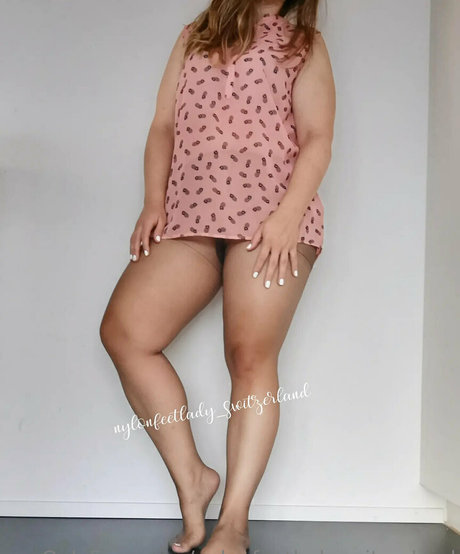 blonde cumshot onlyfans top jolie galeries