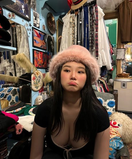 Vicki Mranrr actrice libre collection