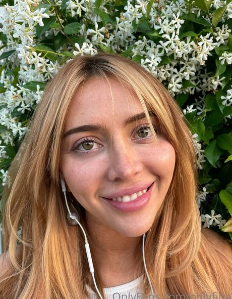 sooofina hermosa modelo foto