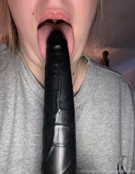 pastelpeachie modèle adulte img