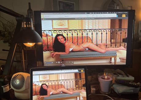 zendenjen69 naked model pictures