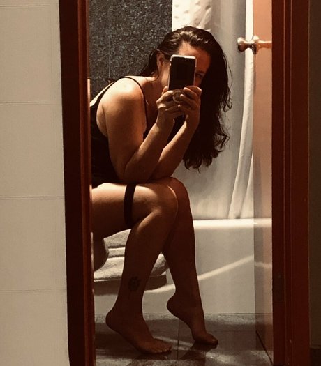 zendenjen69 estrella porno hermosa imágenes