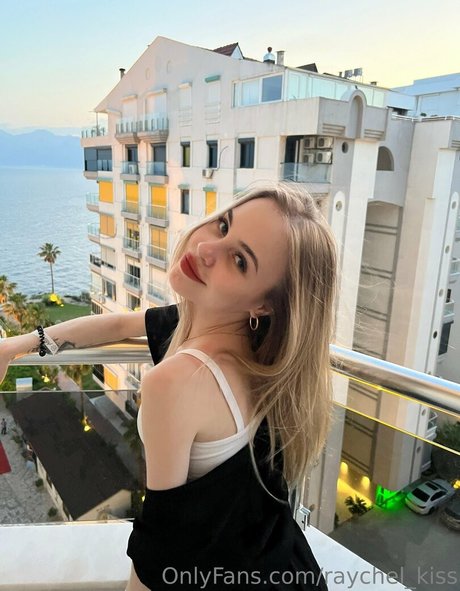 raychel kiss bonita estrella porno imagen