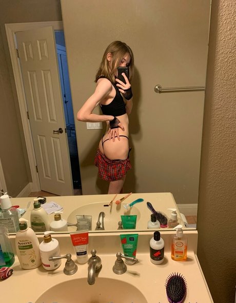 femboycherryblossom desnudos estrella foto