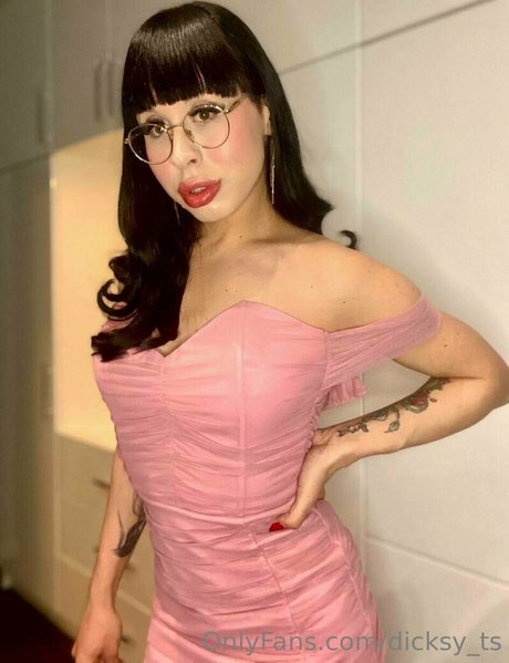 dicksy ts free actress pics