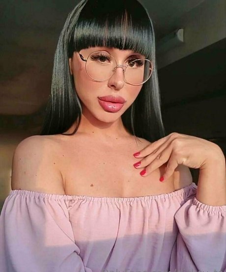naked onlyfans erotic pic