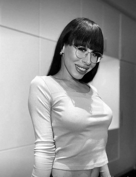 dicksy ts modelo adulto imágenes