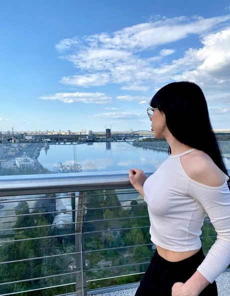 dicksy ts beautiful pornstar pictures