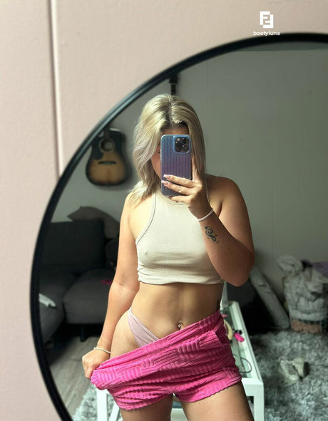 BootyLunaa star erotic img