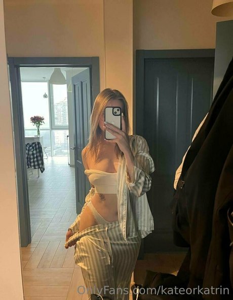 kateorkatrin étoile photos