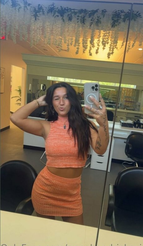 annahendricksvip modèle sympa image