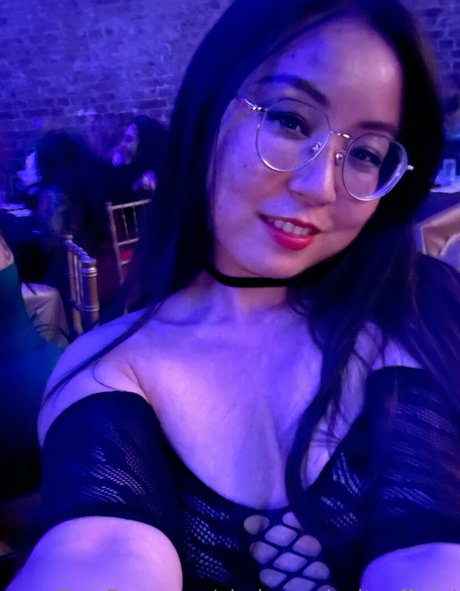 yimingcuriosityofficial estrella porno erótica galería