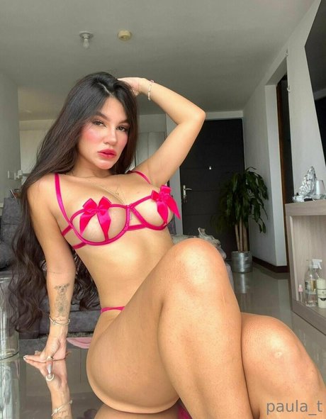 paulatorofree nudes model pic