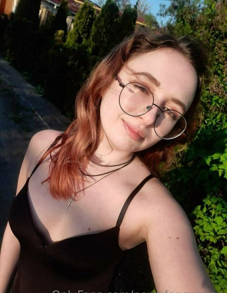 persefonayoung actrice de grande qualité des photos