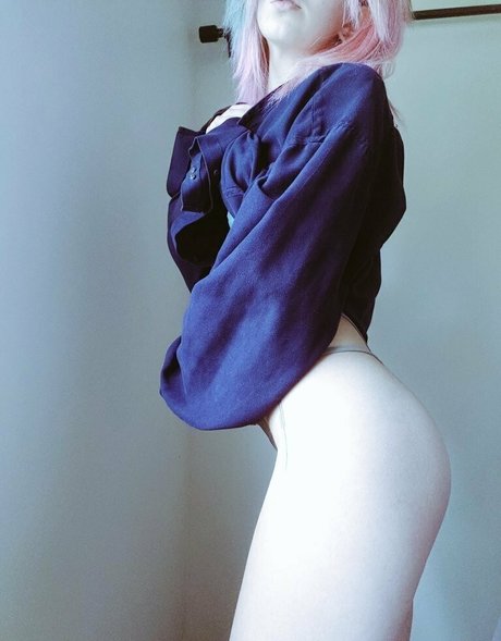 deadpagen actrice chaude galeries