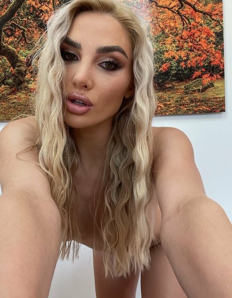 misskenzieanne actriz de alta calidad fotos