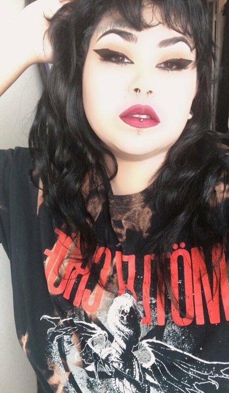 gore whore actrice parfaite des photos