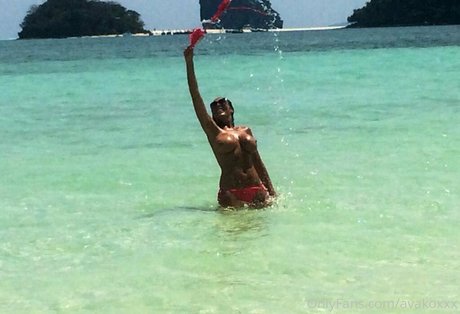 AvaKoxxx haut de star du porno img