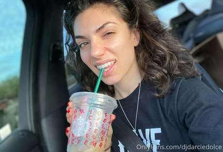 darciedolcexxx linda estrella foto