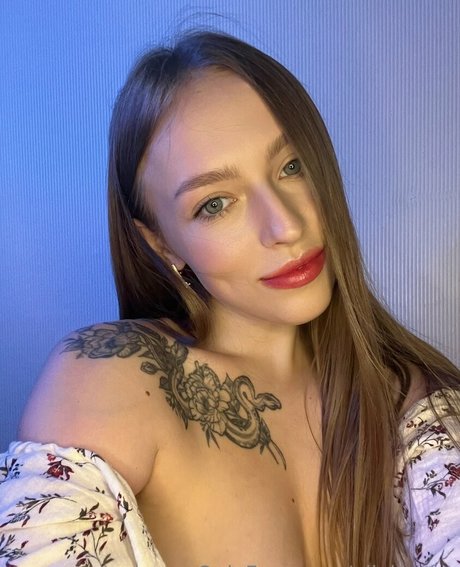 olivia nox estrella bonita imagen