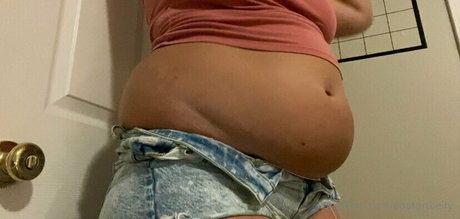 poptartbelly actriz sexual imágenes