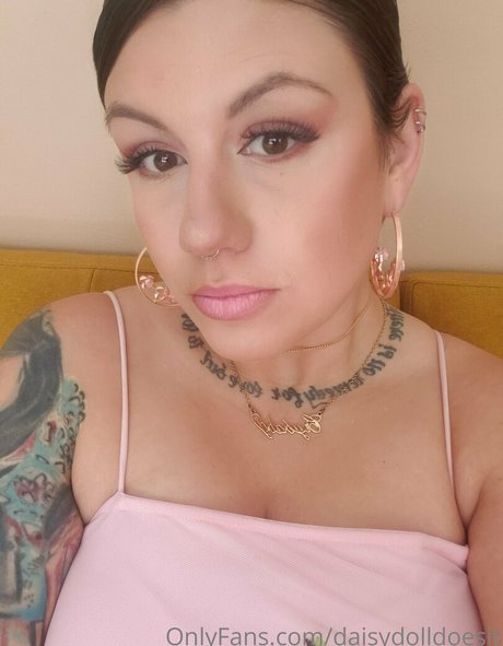 daisydolldoesit modelo foto