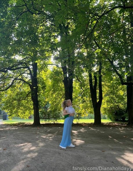 Dianaholiday star du porno parfaite des photos