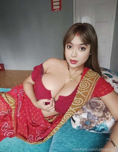 callmesherni star exclusive images