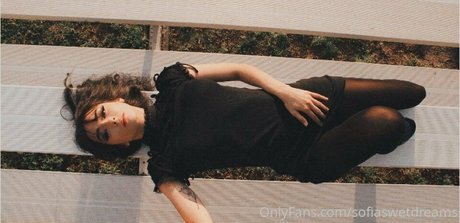 sofiaswetdreams hot actress pics