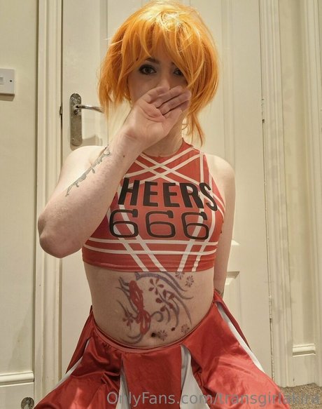 transgirlakira star du porno chaud img