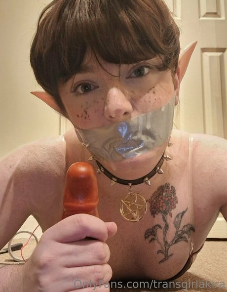 transgirlakira estrella porno archivo