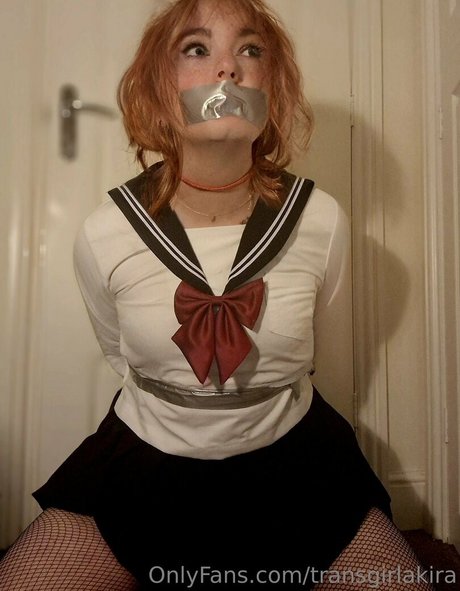 transgirlakira étoile magnifique image