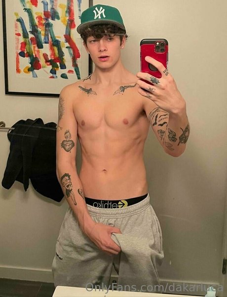 dakarluca modelo de alta calidad archivo