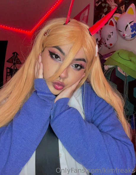 kimfreaks modèle pornographique img