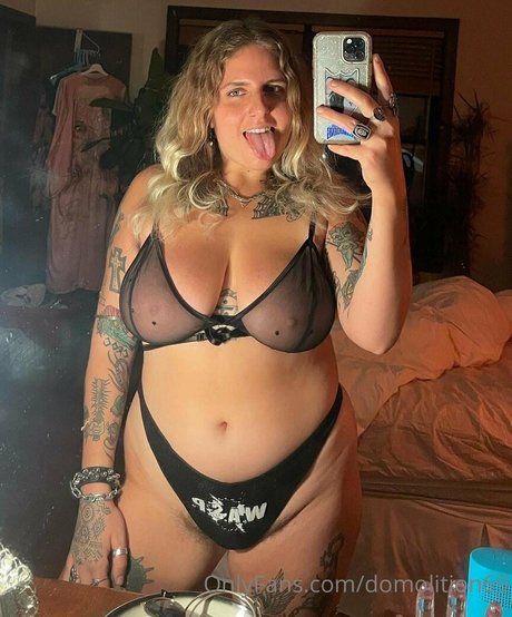 domolition666 jolie star du porno des photos